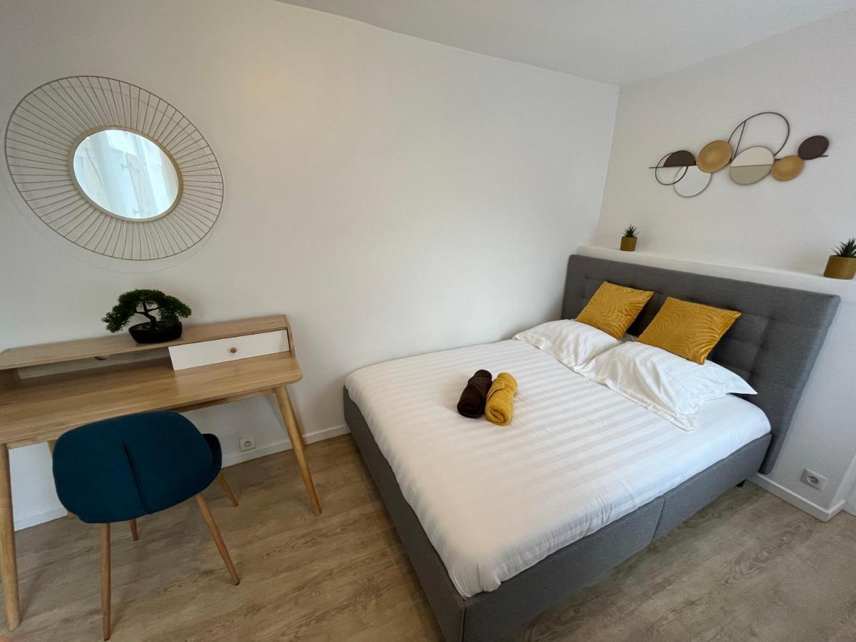 Le Voltaire Apartment Melun Bagian luar foto